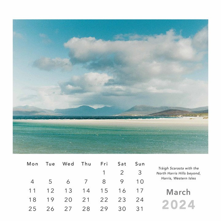 Colin Baxter, Scotland Easel Desk Calendar 2024